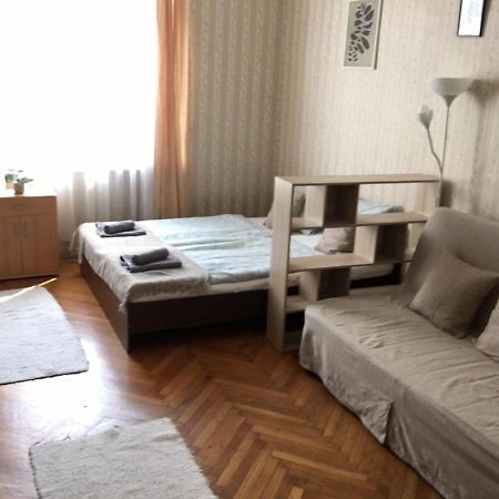 Cozy Flat At Stadionok M Station 부다페스트 외부 사진